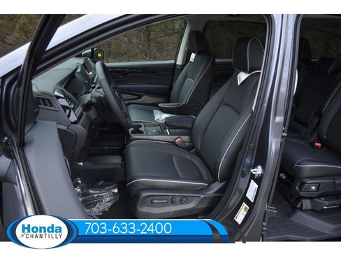 New 2026 Honda Odyssey Touring image 26