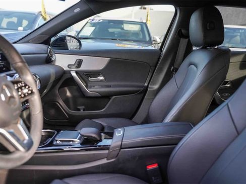 Used 2022 Mercedes-Benz A 220 image 17