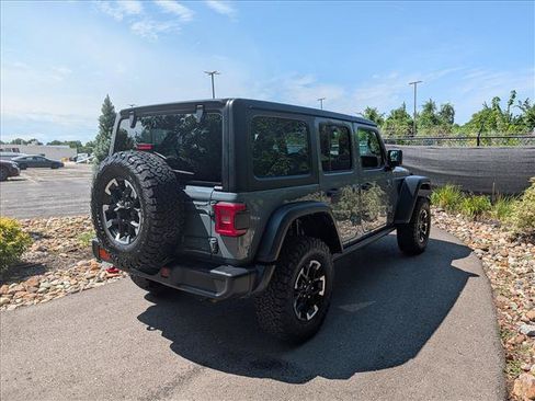 Used 2025 Jeep Wrangler Unlimited Rubicon AWD/4WD image 5