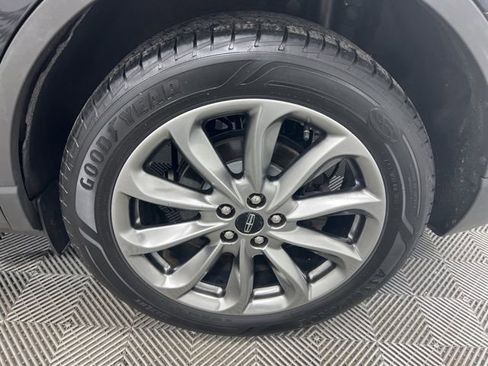 Used 2020 Lincoln Corsair Standard w/ Premium Package image 10