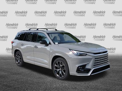 New 2026 Lexus TX 500h AWD image 2