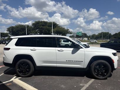 New 2026 Jeep Grand Cherokee L Limited w/ Limited Altitude Package