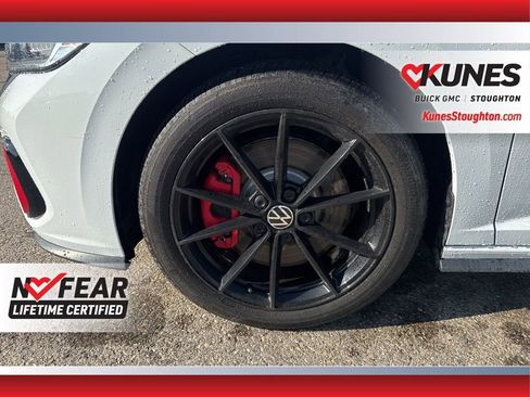 Used 2024 Volkswagen Jetta GLI 40th Anniversary Edition image 16