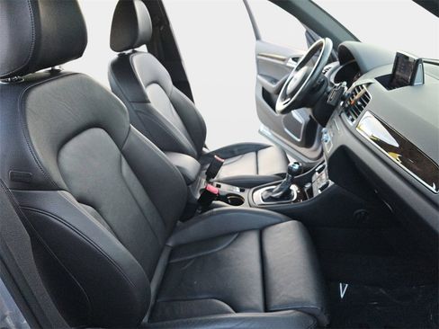 Used 2016 Audi Q3 2.0T Prestige w/ Prestige Package image 12