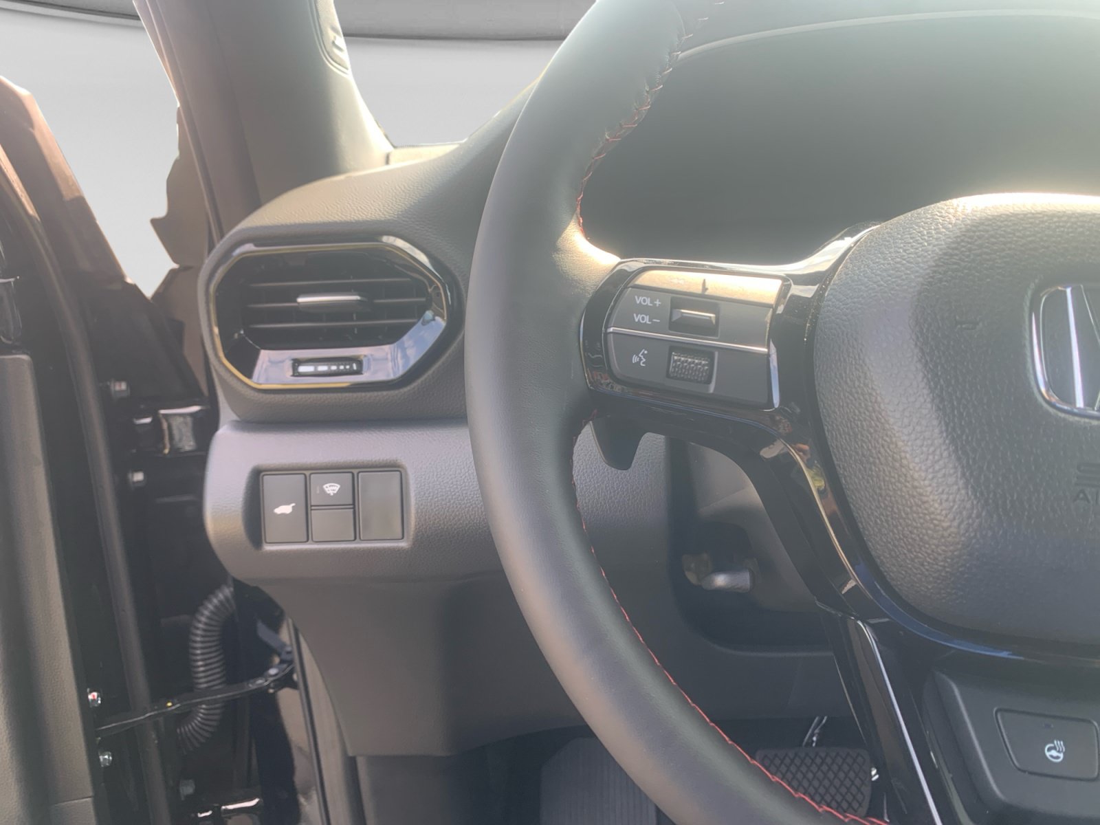 New 2026 Honda Pilot Black Edition image 23