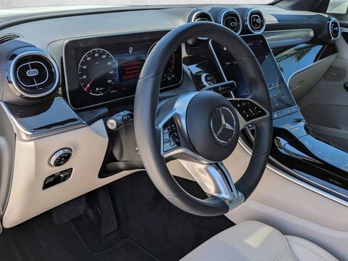 Certified 2023 Mercedes-Benz GLC 300 image 10