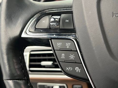 Used 2024 Lincoln Navigator Reserve image 20