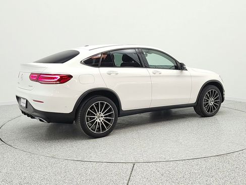 Used 2021 Mercedes-Benz GLC 300 4MATIC Coupe image 5
