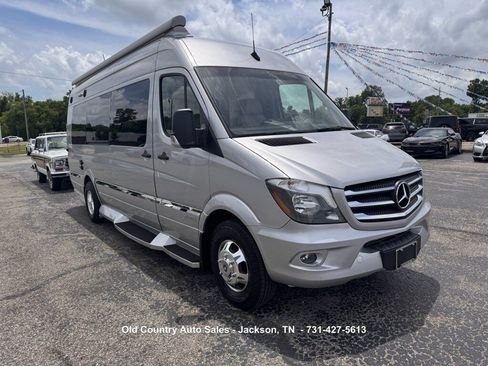 Used 2017 Mercedes-Benz Sprinter 3500 image 34