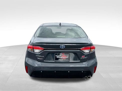 Certified 2024 Toyota Corolla SE w/ SE Package image 5