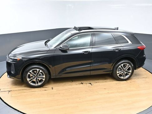Used 2025 Audi Q5 Premium w/ Convenience Package AWD/4WD image 48