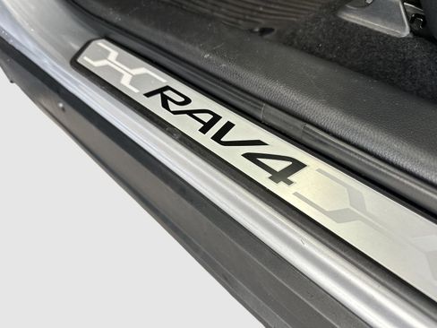 Used 2024 Toyota RAV4 XLE Premium image 9