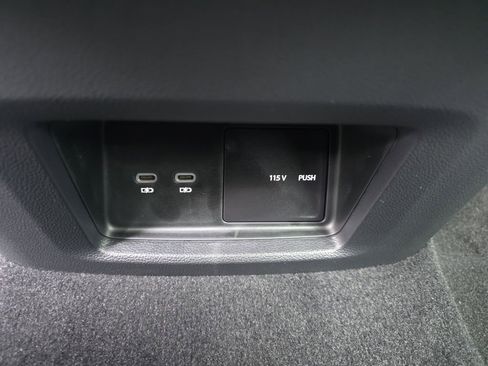 New 2026 Volkswagen Atlas Peak Edition AWD/4WD image 12