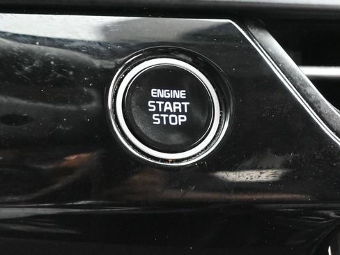 Used 2024 Kia Seltos S FWD image 27