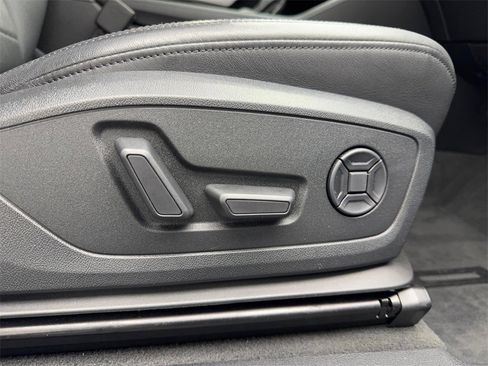 Used 2021 Audi Q3 2.0T Premium w/ Convenience Package image 48