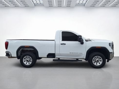 Used 2025 GMC Sierra 2500 Pro w/ 1SA Pro Safety Plus Package AWD/4WD image 3