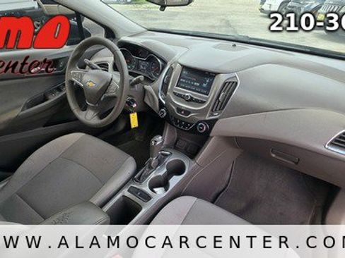 Used 2016 Chevrolet Cruze LT FWD image 15