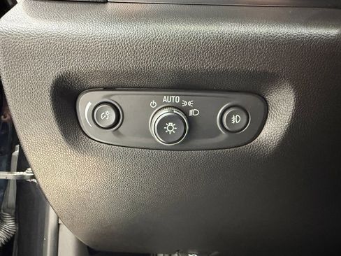 Used 2021 Chevrolet Traverse Premier w/ Redline Edition image 23