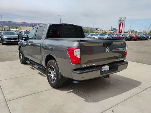 Used 2021 Nissan Titan SV w/ SV Convenience Package AWD/4WD image 7