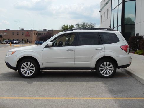 Used 2012 Subaru Forester 2.5X Limited image 12