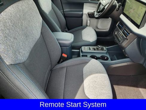 New 2026 Ford Maverick XLT w/ XLT Luxury Package FWD image 14
