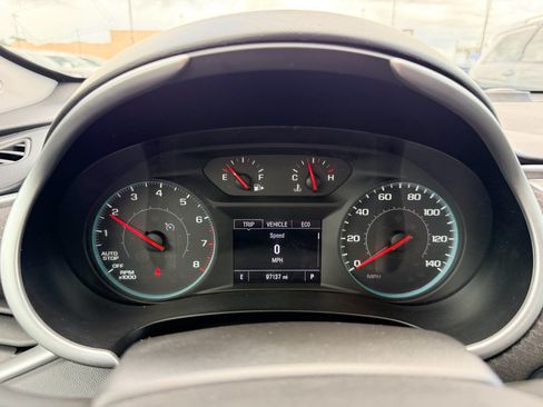 Used 2023 Chevrolet Malibu LT FWD image 20