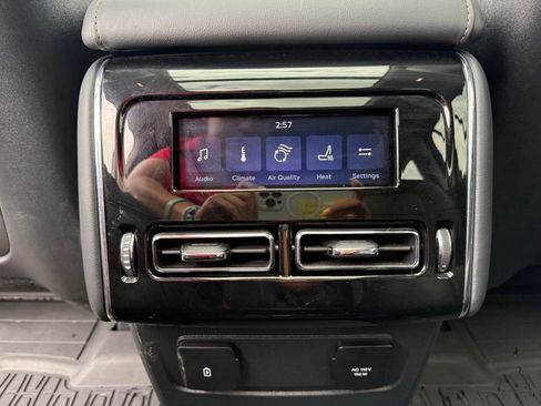 Used 2025 Lincoln Aviator AWD w/ Equipment Group 101A image 18