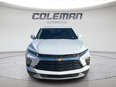 Used 2025 Chevrolet Blazer LT image 2