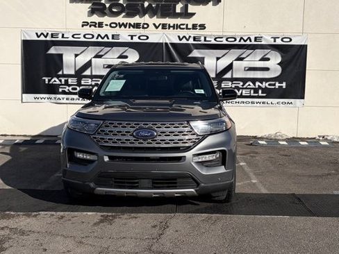 Used 2023 Ford Explorer Limited image 3