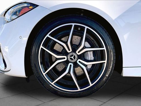 Used 2022 Mercedes-Benz C 300 Sedan image 10