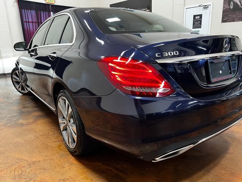 Used 2018 Mercedes-Benz C 300 4MATIC Sedan image 38