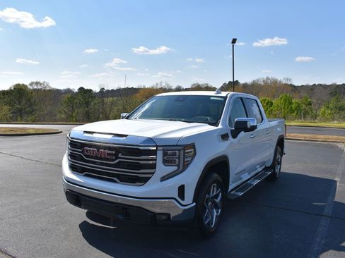 Used 2024 GMC Sierra 1500 SLT w/ SLT Premium Plus Package image 3