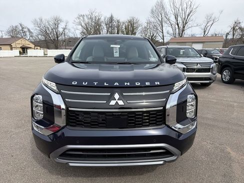 New 2026 Mitsubishi Outlander SE AWD/4WD image 11