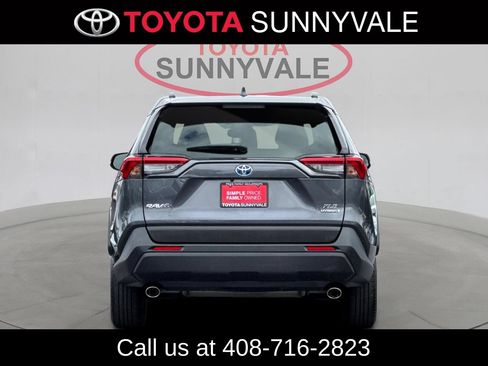 Used 2023 Toyota RAV4 XLE Premium AWD/4WD image 9