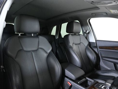 Used 2020 Audi Q5 2.0T Premium Plus w/ Premium Plus Package image 16
