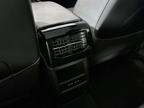 Certified 2023 Volkswagen ID.4 Pro S AWD/4WD image 29