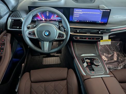 New 2026 BMW X5 xDrive50e w/ Climate Comfort Package AWD/4WD image 10