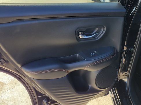 Certified 2025 Honda HR-V Sport image 14