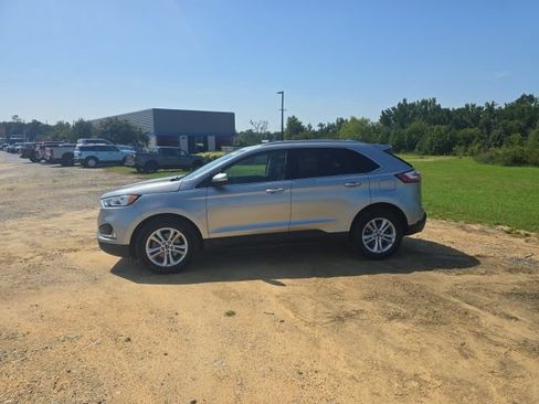 Used 2020 Ford Edge SEL w/ Convenience Package FWD image 2