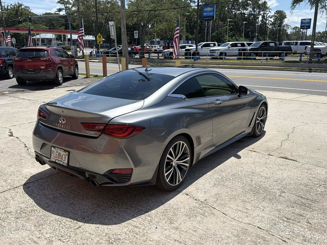 Used 2017 INFINITI Q60 3.0t w/ Premium Plus Package 3.0T RWD image 7