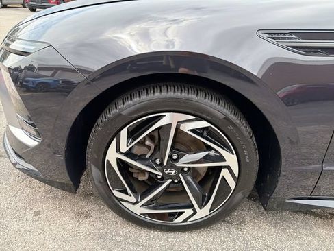 Used 2024 Hyundai Sonata SEL w/ Convenience Package FWD image 21