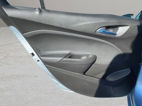 Used 2017 Chevrolet Cruze LS image 17