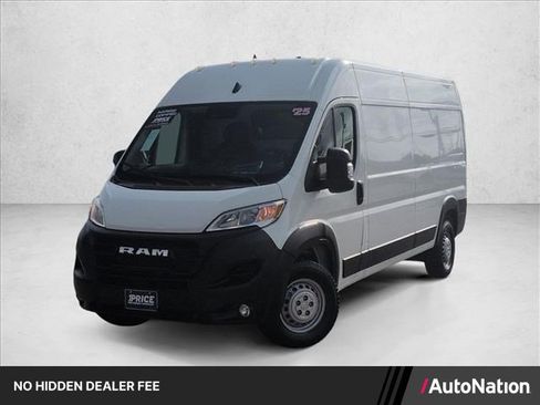 Used 2025 RAM ProMaster 2500 w/ Convenience Group FWD image 1