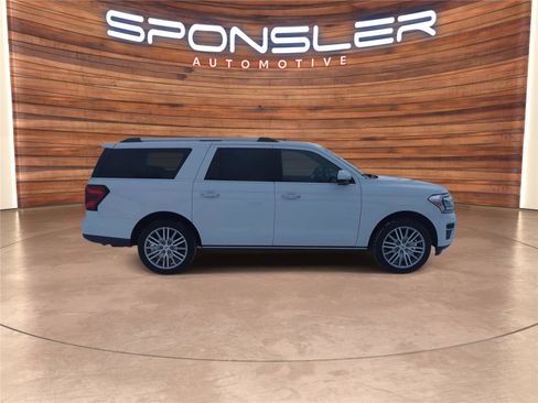 Used 2022 Ford Expedition Max Limited image 6