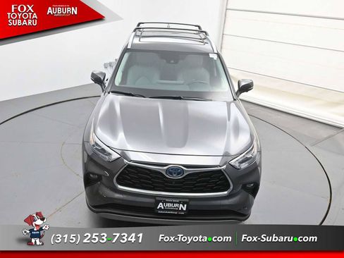 Used 2024 Toyota Highlander Platinum AWD/4WD image 33