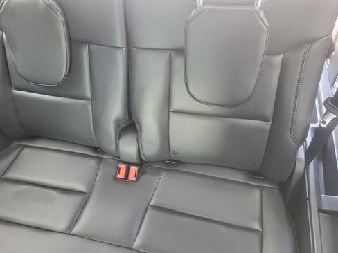 Used 2020 Ford Explorer Limited image 28