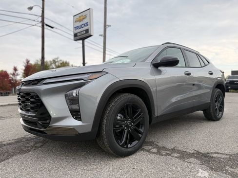 New 2026 Chevrolet Trax ACTIV image 2