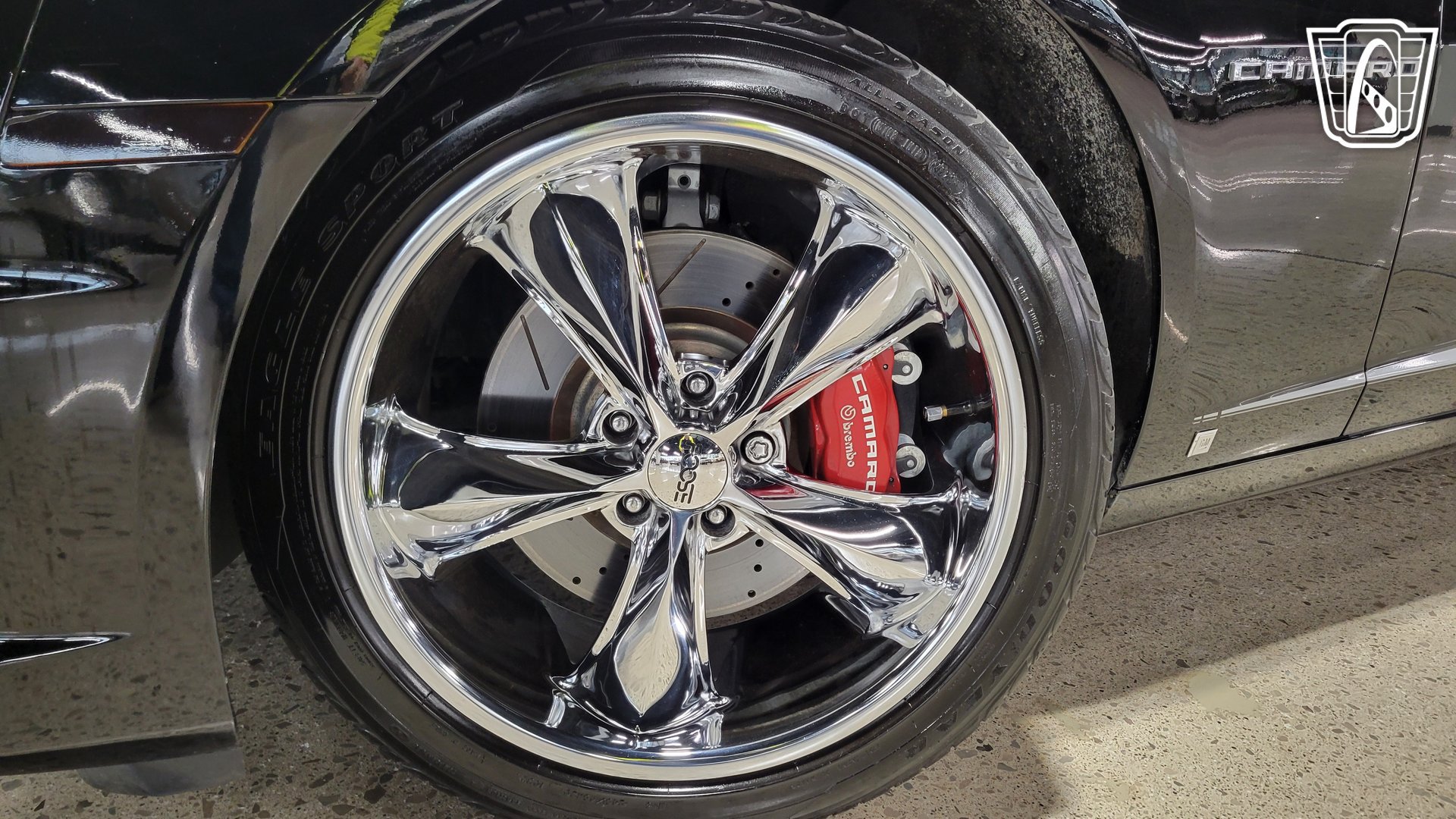 Used 2010 Chevrolet Camaro SS w/ RS Package RWD image 5