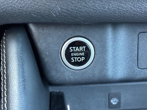 Used 2023 Nissan Rogue Platinum w/ Platinum Premium Package FWD image 29