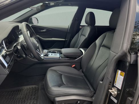 Used 2025 Audi Q8 Premium Plus w/ Premium Plus Package AWD/4WD image 17